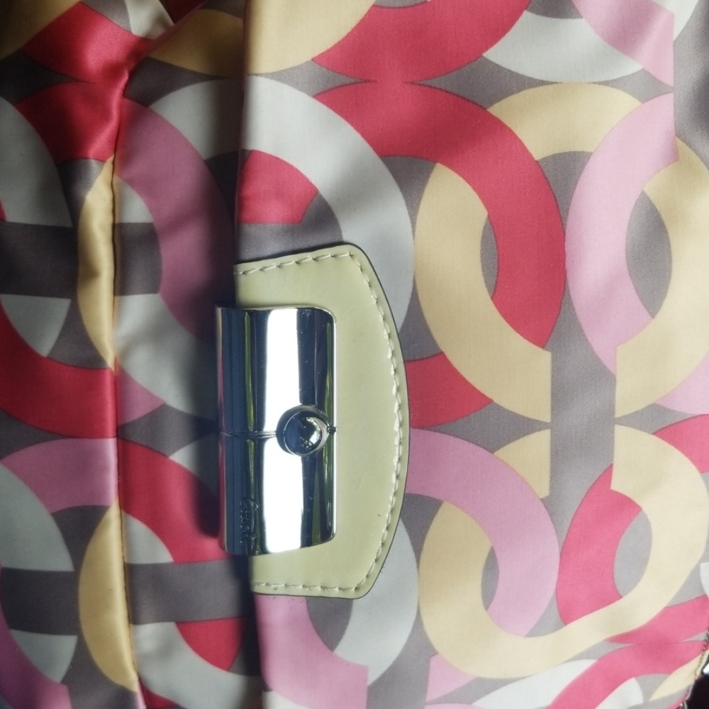 Coach Kristin Chain Link East /west Crossbody F22